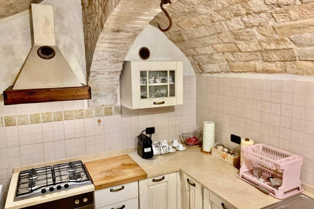 La Grotta - Casa Con Grotta Sotterranea Διαμέρισμα Monterubbiano Εξωτερικό φωτογραφία